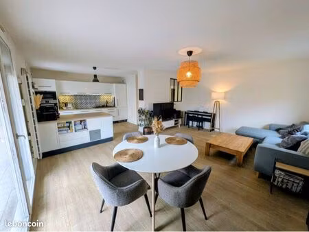 superbe t3 chaleureux avec terrasse