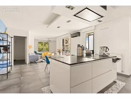 ? appartement t4 104 m² – terrasse – garage – résidence 2010 – lumineux