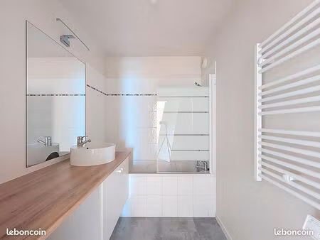 appartement - 3 pièces - 60 m² (pas de frais d'agence)