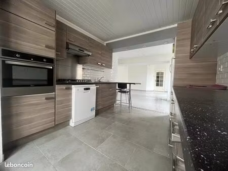 maison 8 pièces 134 m²