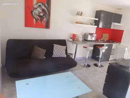 studio 1er étage proche uco