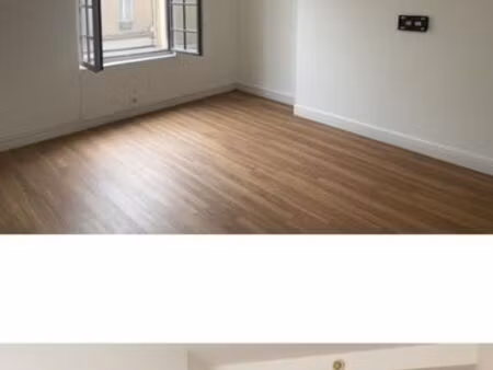 location - une pièce - 800 - disponible immédiatement