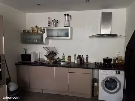 a louer une maison de ville de 115m2 yenne centre