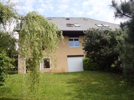 haut de poisy - quartier tres calme- secteur villa  studio (25 m2) 