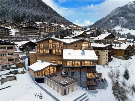 penthouse duplex tout neuf de 5 chambres à vendre à 6 minutes à pied du télésiège super...