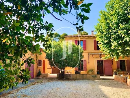 bastide du xviiᵉ siècle avec piscine et annexe à cabriès