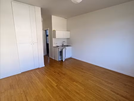 location appartement 1 pièce 26m²