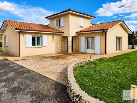 vente maison 5 pièces 142 m² à beauronne (24400)  310 000 €