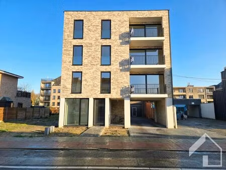 nieuwbouw appartement op de 1ste verdieping met 2 slaapkamers  terras en lift