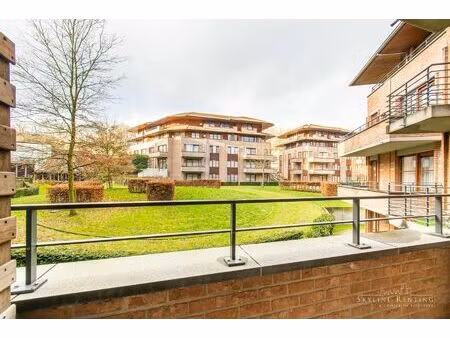 lichtrijk - prachtig 2 slpk gemeubeld appartement (terras)