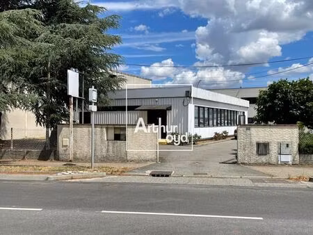 location bureaux 192 m²