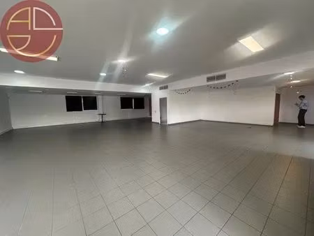 location commerce saint orens de gameville 31650 385m²