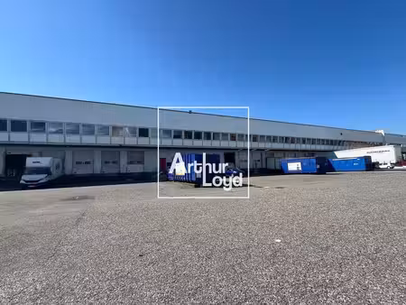 location entrepôt 3340m²