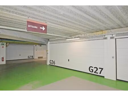 dubbele garagebox te huur in la réserve knokke-heist.