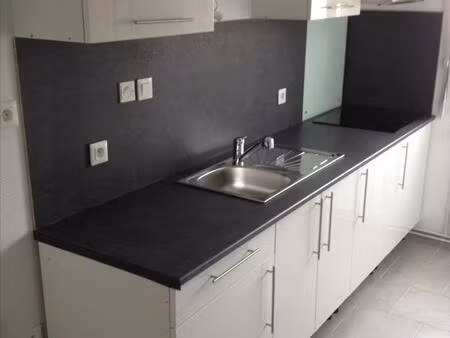 longwy-haut : maisonnette entree individuelle recente