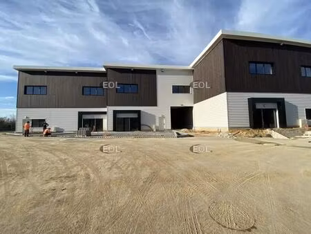 vente local d'activités 585 m²