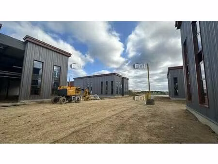 vente local d'activités 954 m²