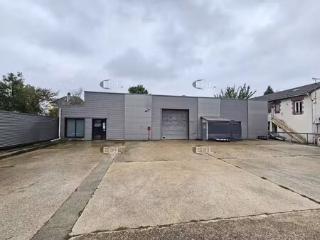 vente local d'activités 490 m²