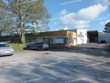 vente entrepôt 2 100 m²