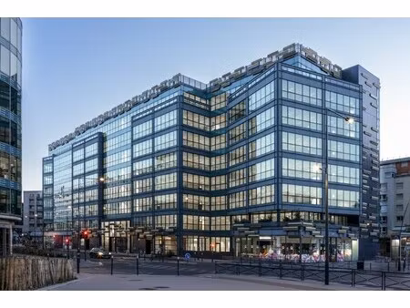 location local professionnel 5 883m² st ouen sur seine 93400