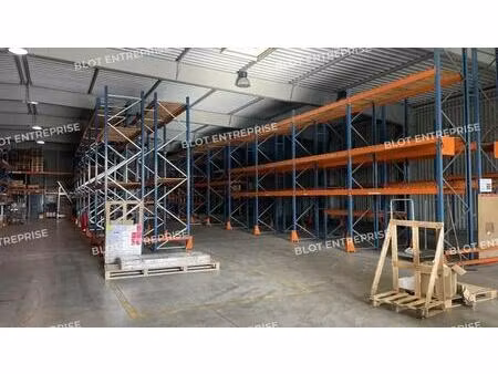 location entrepôt saint nazaire 44600 660m²