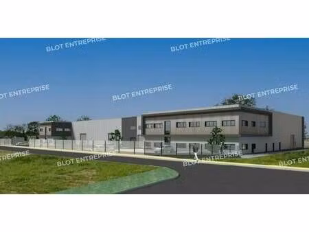 location local d'activités 4 000 m²