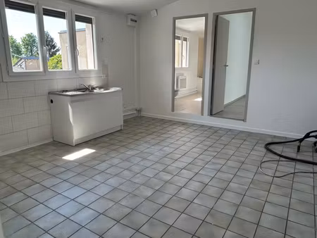 location appartement 2 pièces 40m² thiberville 27230