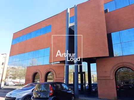 location bureaux 626 m² à 2 992 m²