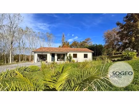 maison récente 3 chambres  garage sur 1900m²