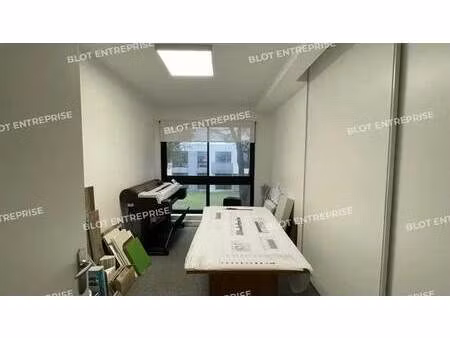 location bureaux 189 m²