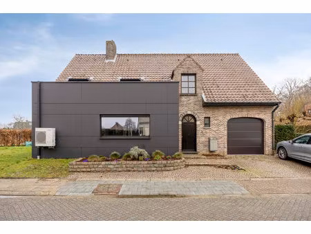 huis te koop in zemst met 4 slaapkamers