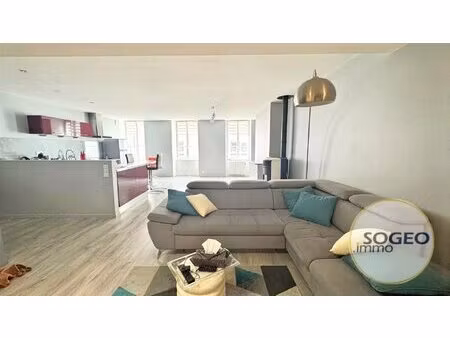 immeuble renove appartement et commerce