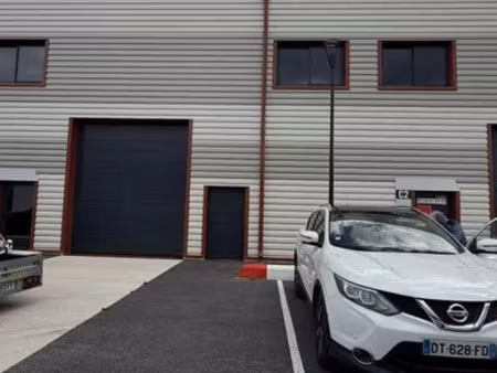 hangar à signes (83870)