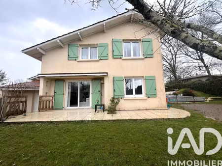 vente maison 4 pièces 139 m² saint-pierre-du-mont (40280)