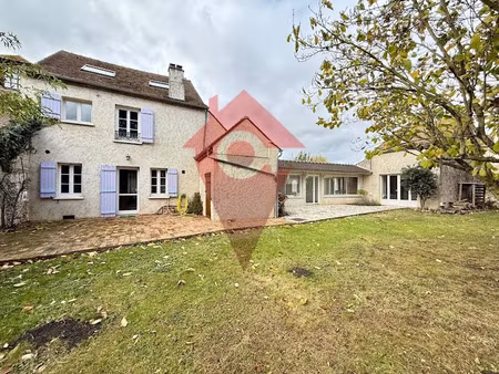 location maison 6 pièces 183.83 m² à orgeval (78630)  2 450 €
