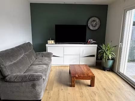 location meublée maison 4 pièces 85.39 m² à saint-sulpice (81370)  1 100 €