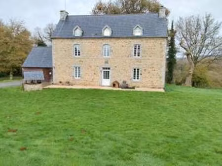 vente maison à glomel (22110) : à vendre / 171m² glomel