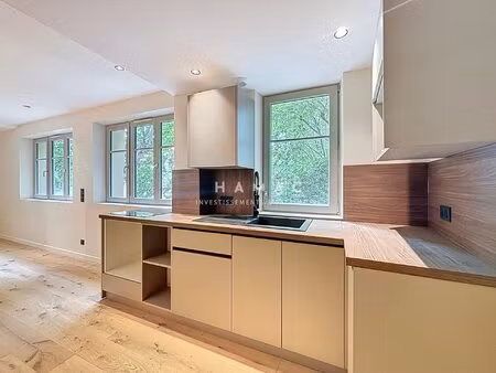 appartement t2 en duplex sur les quais de sâone - refait à neuf dpe c