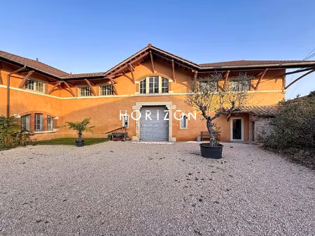 charentay : entrepôt 185 m2