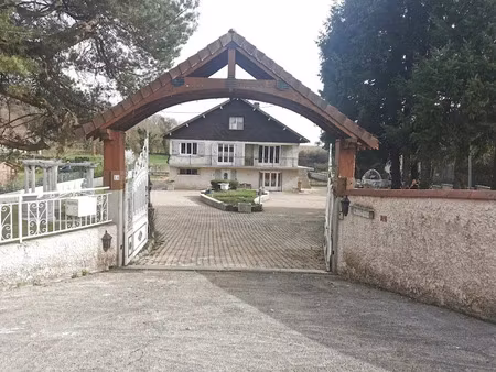 vente maison 9 pièces 225 m² à saint-baudille-de-la-tour (38118)  445 000 €