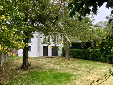 une jolie maison contemporaine 125 m2 proche du lycée international à saint germain en lay