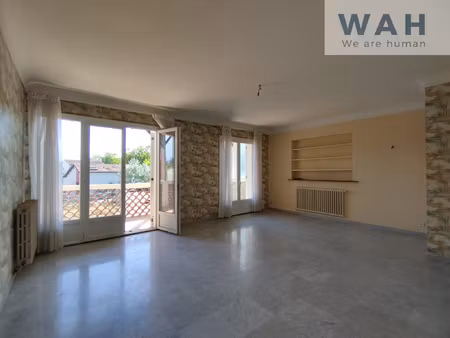 appartement de type 4 à l' etage ( lot no2) copropriete de d