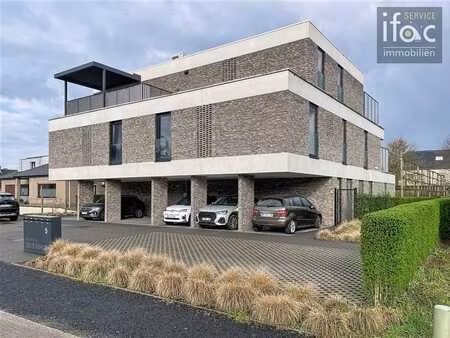 appartement neuf avec deux chambres et une grande terrasse