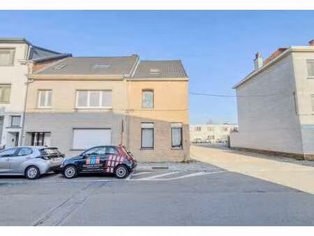 charmante maison 3 chambres + jardin