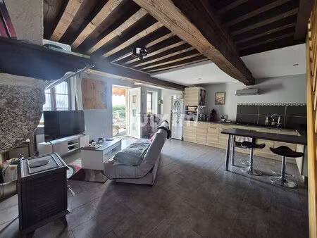 maison rénovée avec terrasse et vue sur les collines – lormes  morvan