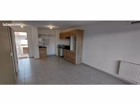 t2 42 m² + terrasse 18 m² plein sud – résidence récente – parking double – la fare-les-oli