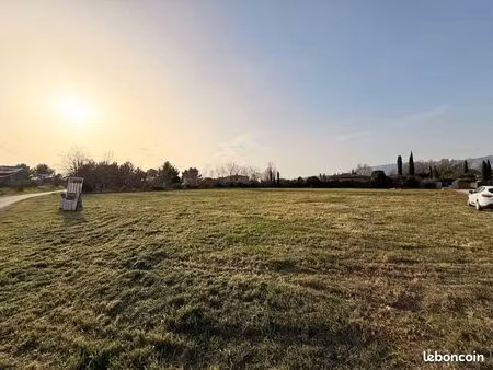 terrain constructible  trets