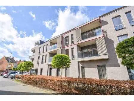 appartement récent avec 2 chambres et bureau dans le centre