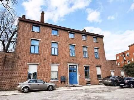 petit studio cosy toutes charges comprises !