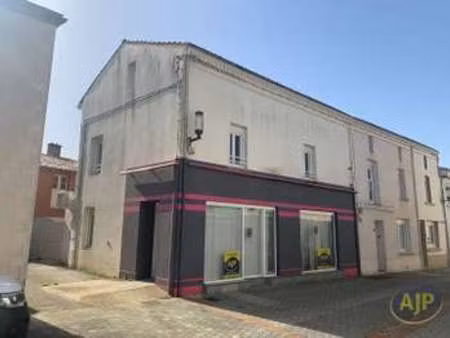 location maison à vieillevigne (44116) : à louer / 85m² vieillevigne